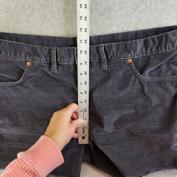 Gap Shorts Womens 16 Gray Corduroy Raw Hem Cut Off Mid Rise Stretch - Picture 8 of 13